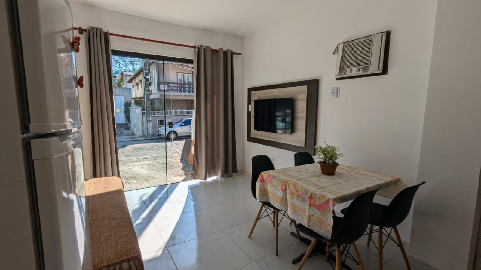 Residencial Portal Do Sol Apartment Бомбиняс Екстериор снимка