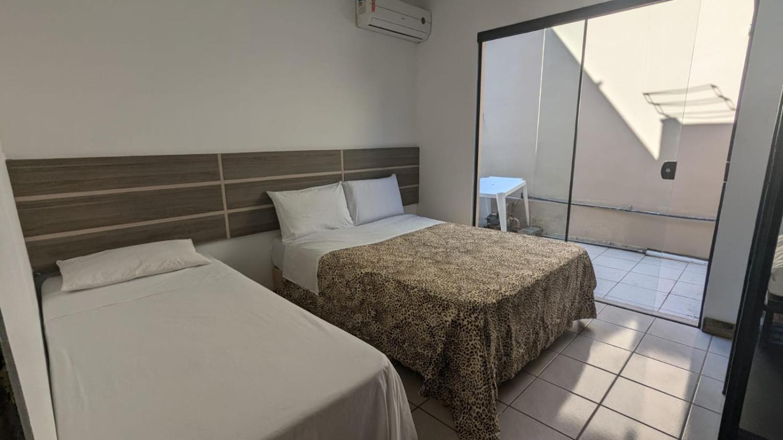 Residencial Portal Do Sol Apartment Бомбиняс Екстериор снимка